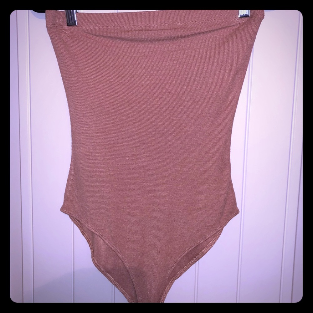 NWOT Strapless Pink Bodysuit